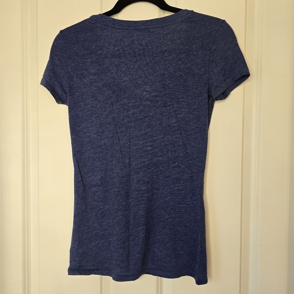 EUC Graphic V Neck - Picture 2 of 3